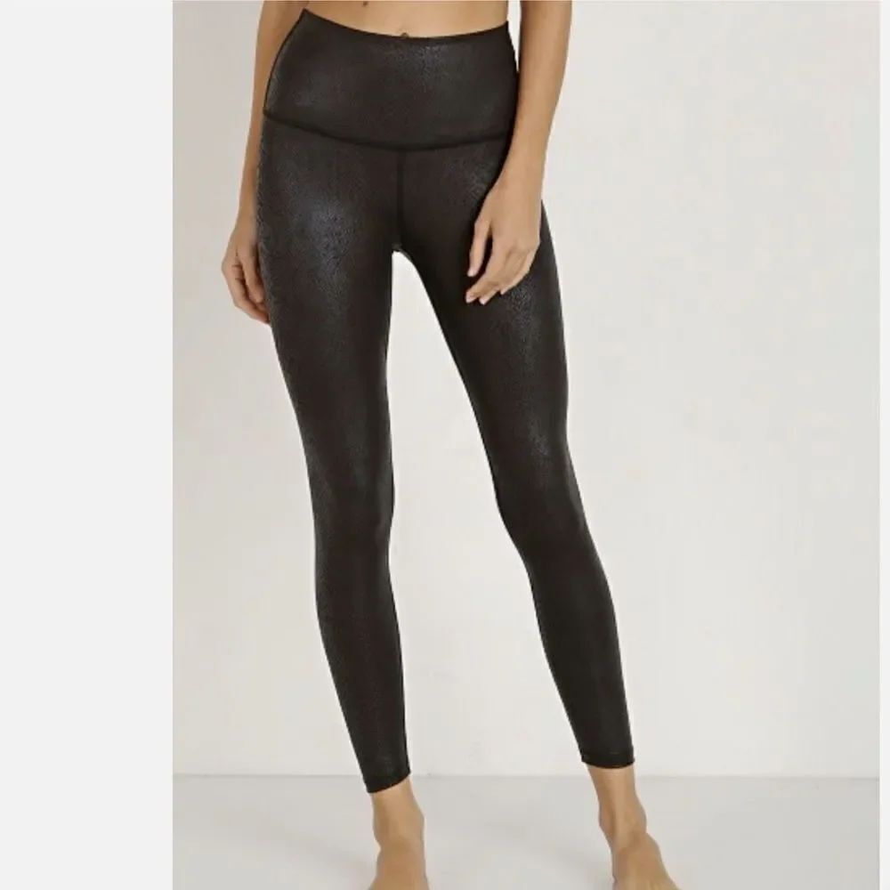 Beyond Yoga Viper High Waisted Midi Length Leggings Viper Black Size XS